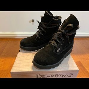 Bearpaw winter boots size 3